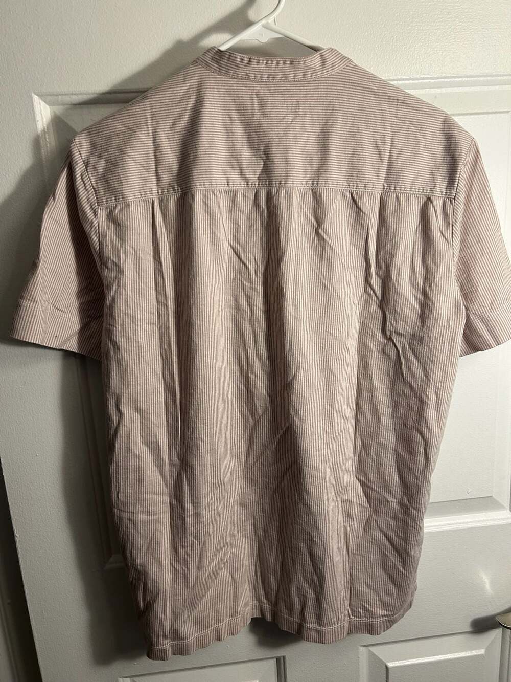 Club Monaco Striped Short Sleeve Grandad Collar Popover Shirt - Picture 4 of 4